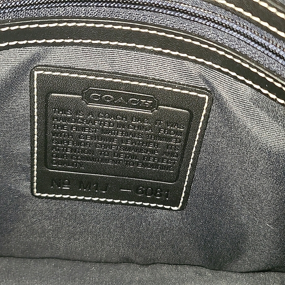 Vintage with Tags!! Coach Stunning Black Signature Saddle Bag!!! - Picture 14 of 14